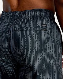 7 Yogger IV Elastic Waist Shorts 17" Black V2091YGR RVCA