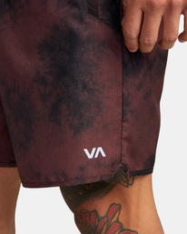 3 Yogger IV Elastic Waist Shorts 17" Black V2091YGR RVCA
