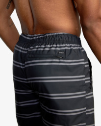 9 Yogger IV Elastic Waist Shorts 17" Black V2091YGR RVCA