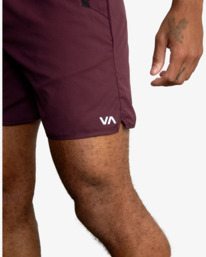 8 YOGGER IV ATHLETIC SHORTS 17" Pink V2091YGR RVCA