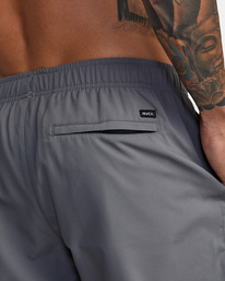 13 YOGGER IV ATHLETIC SHORTS 17" Grey V2091YGR RVCA
