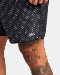 2 Yogger IV Elastic Waist Shorts 17" White V2091YGR RVCA