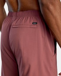 9 Yogger IV Elastic Waist Shorts 17" White V2091YGR RVCA