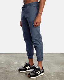 4 Spectrum Cuffed Track Pants Black V3031RSC RVCA