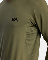 7 Sport Vent Long Sleeve Tee Green V9011RSV RVCA