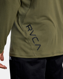 8 Sport Vent Long Sleeve Tee Green V9011RSV RVCA