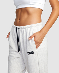 2 VA Essential - Joggers for Women White W4PTWGRVP1 RVCA