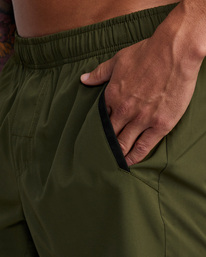 8 VA Sport Yogger IV - Short performance pour Homme Vert Z4WKMHRVF1 RVCA